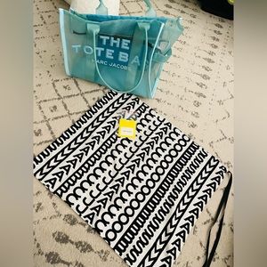 Marc Jacobs the Large Mesh Tote. Color: pale blue